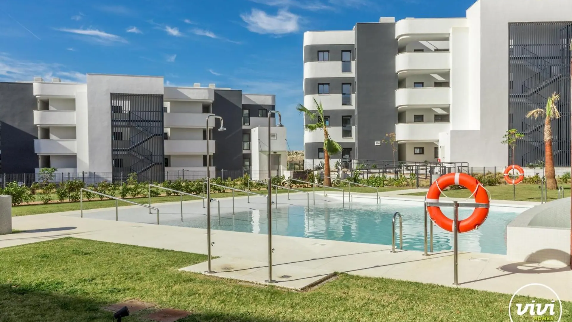 Vivi Homes - Carma Pool, Terrace, Garden & Beach Fuengirola